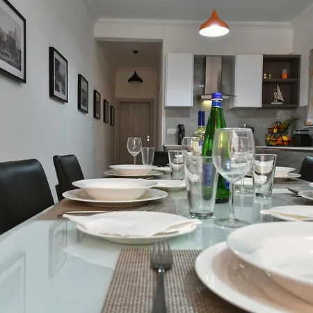 A Bed Of Roses شقة Marsalforn