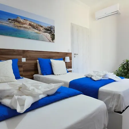 A Bed Of Roses * Marsalforn