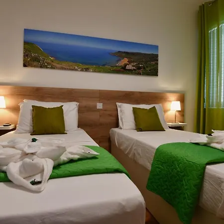 A Bed Of Roses Lägenhet Marsalforn